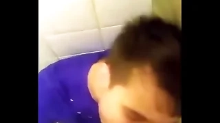 Я ебу в горло.